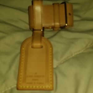 Louis Vuitton Tan Leather Luggage Tag W POIGNANT strap